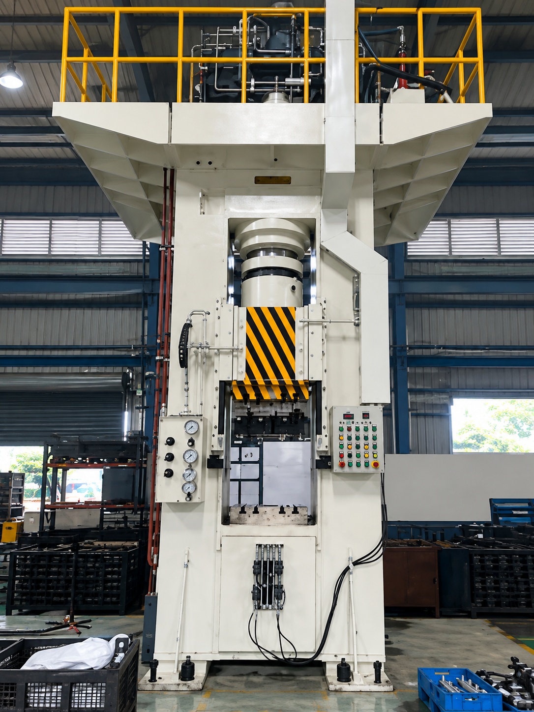 Closed Frame Hydraulic Press Manufacturers in Chennai